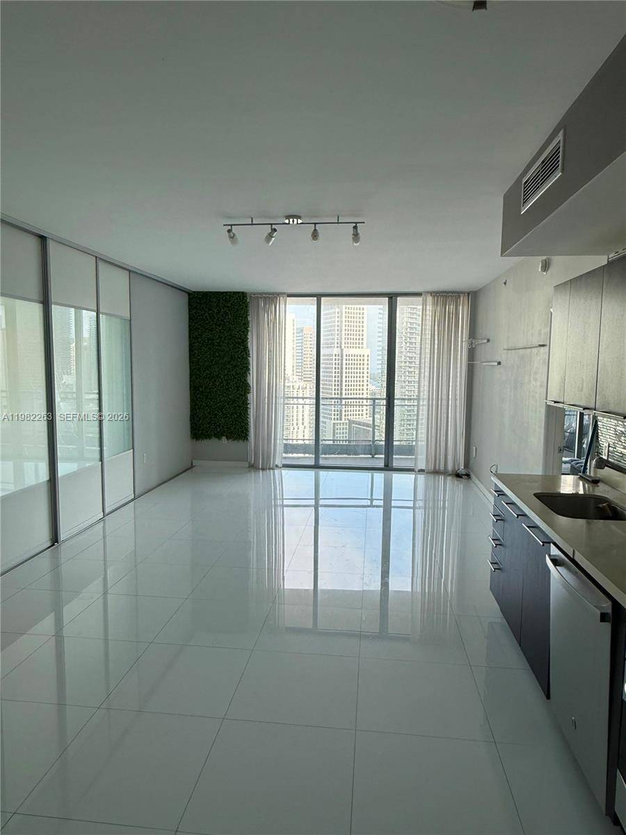 90 SW 3rd StMiami - Condo/Co-Op/Annual,Condo condo unit 3203 - picture