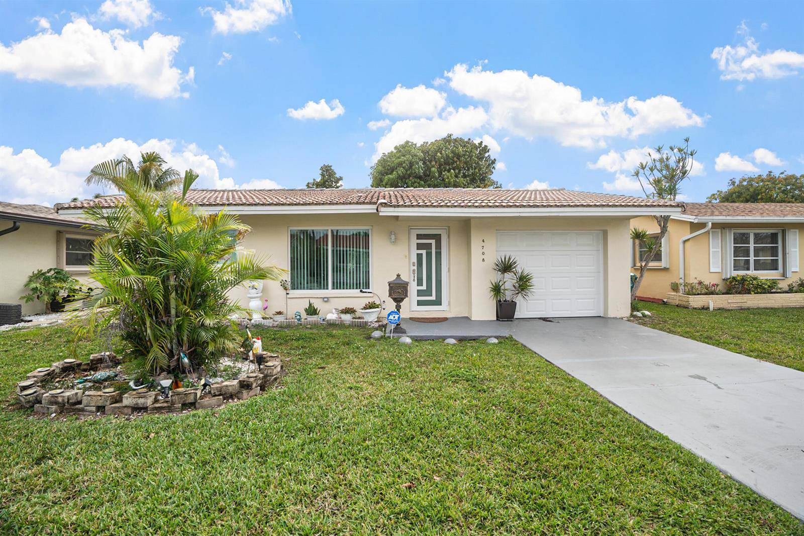 4708 NW 49thTamarac - picture