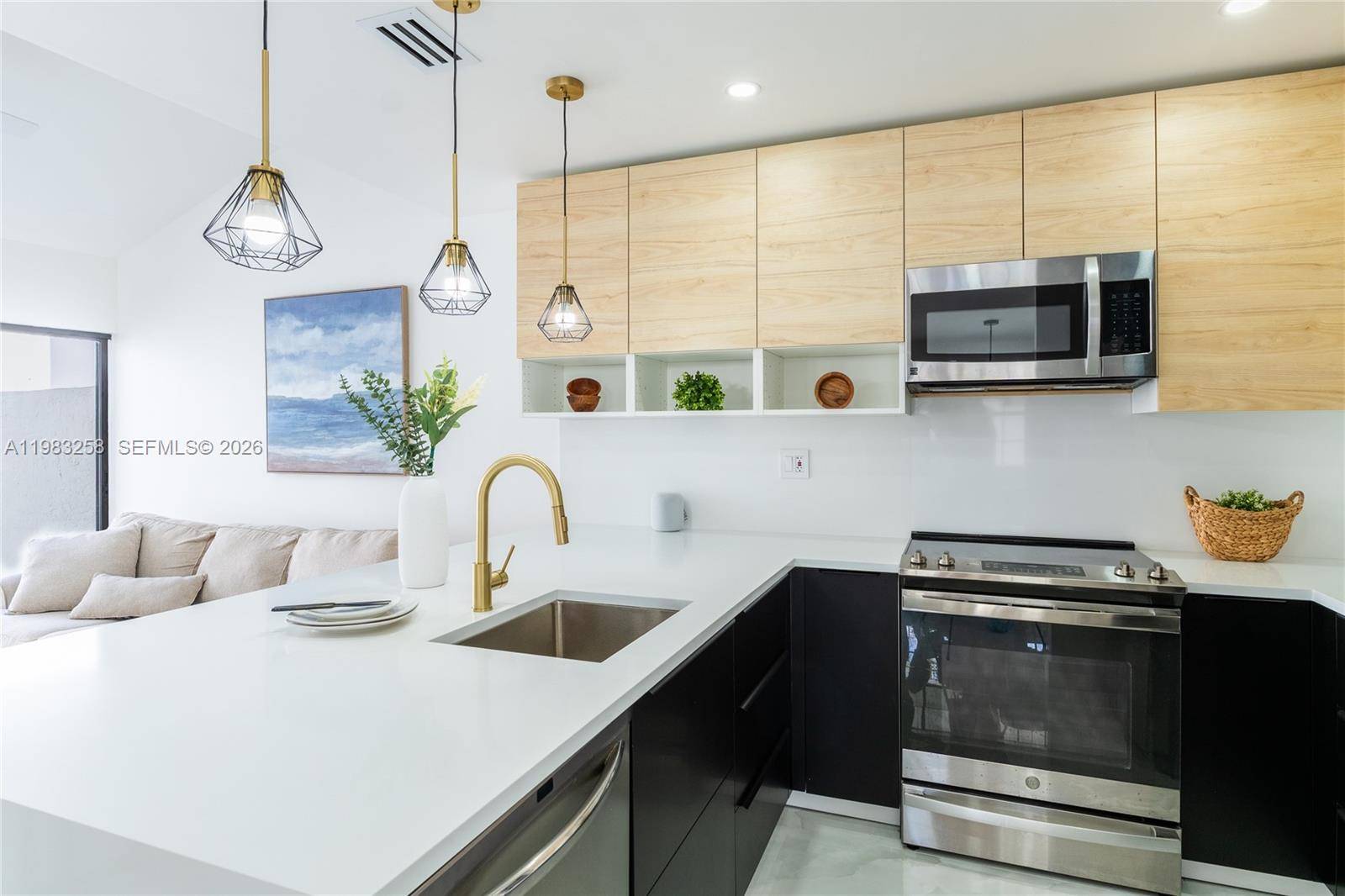 21204 Harbor WayAventura - Townhouse condo unit 122-12 - picture