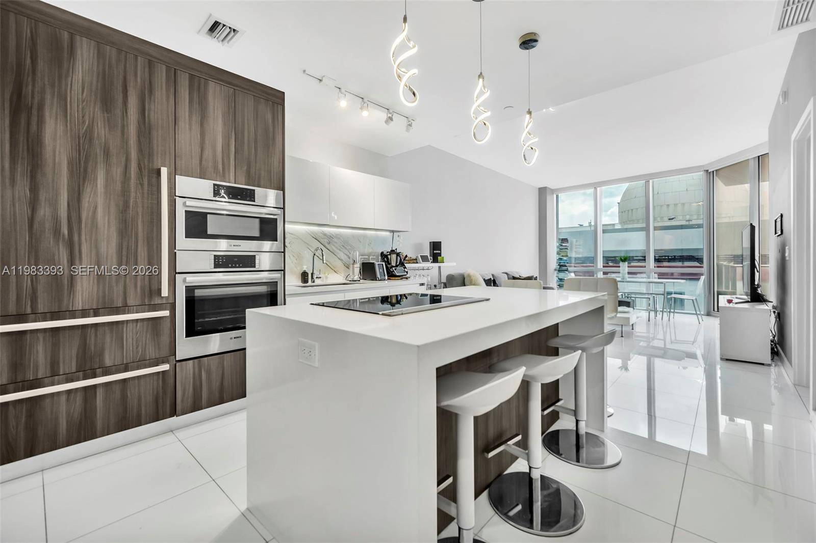 851 NE 1st AveMiami - Condo/Co-Op/Annual,Condo condo unit 806 - picture