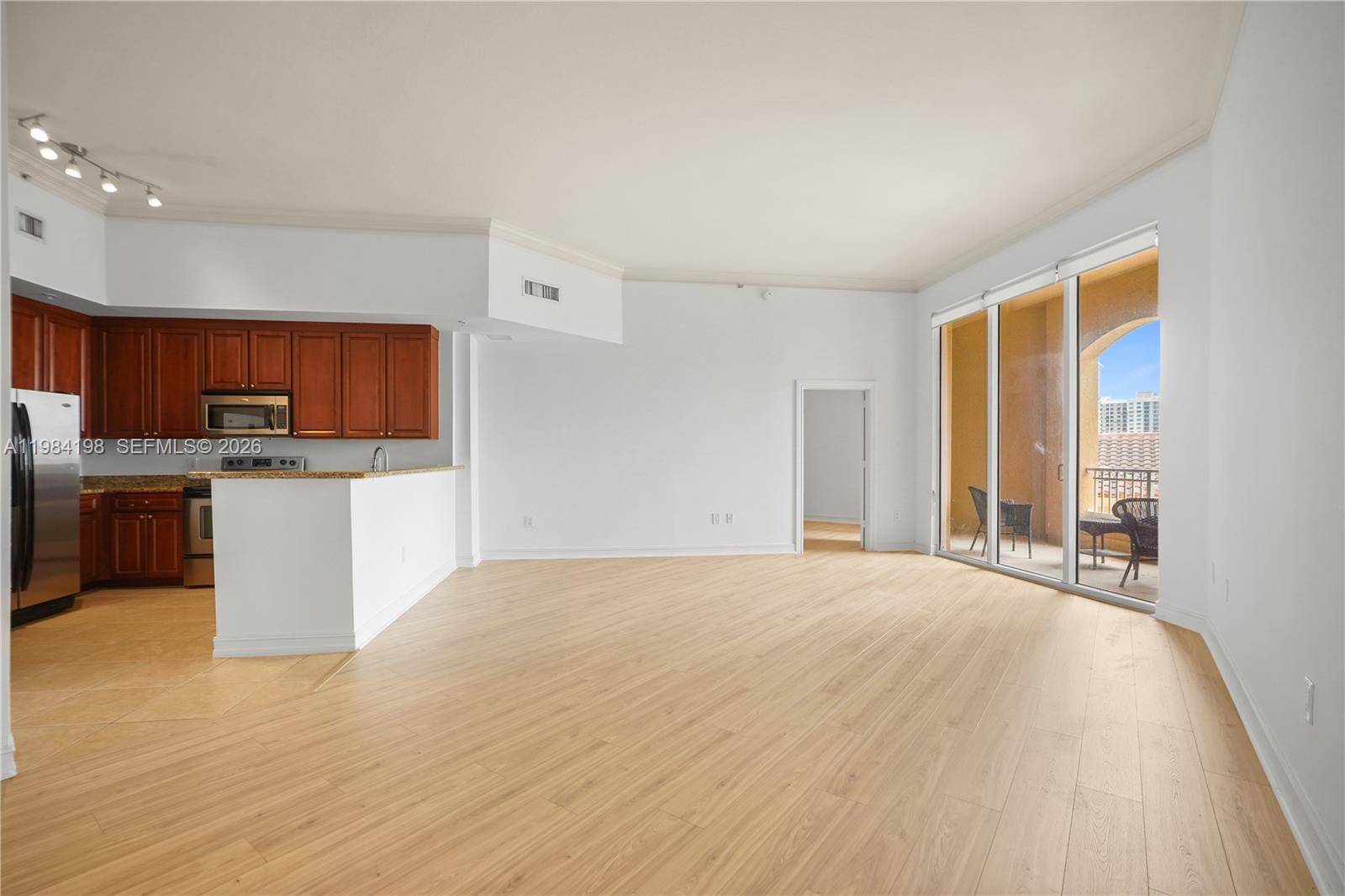 3001 NE 185th StAventura - Condo/Co-Op/Annual,Condo condo unit 716 - picture