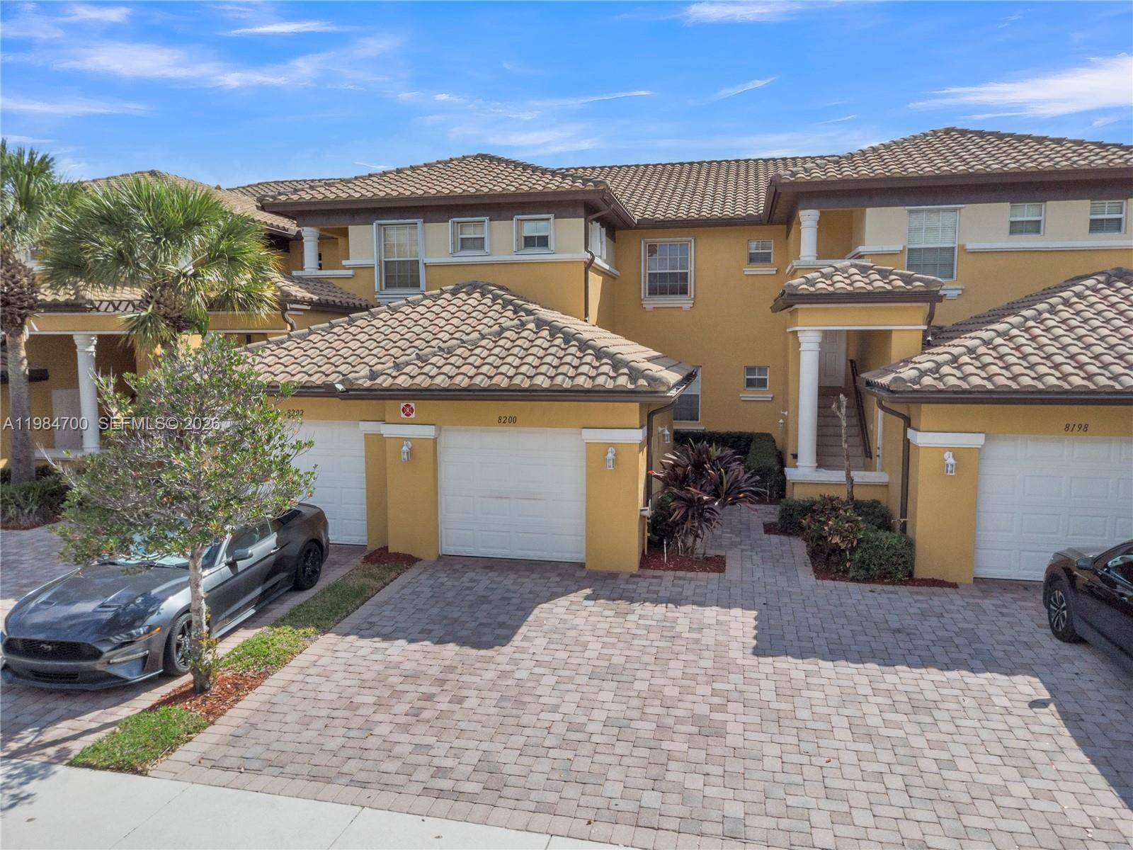 8200 NW 128th LnParkland - Condo/Co-Op/Annual,Condo condo unit 40B - picture