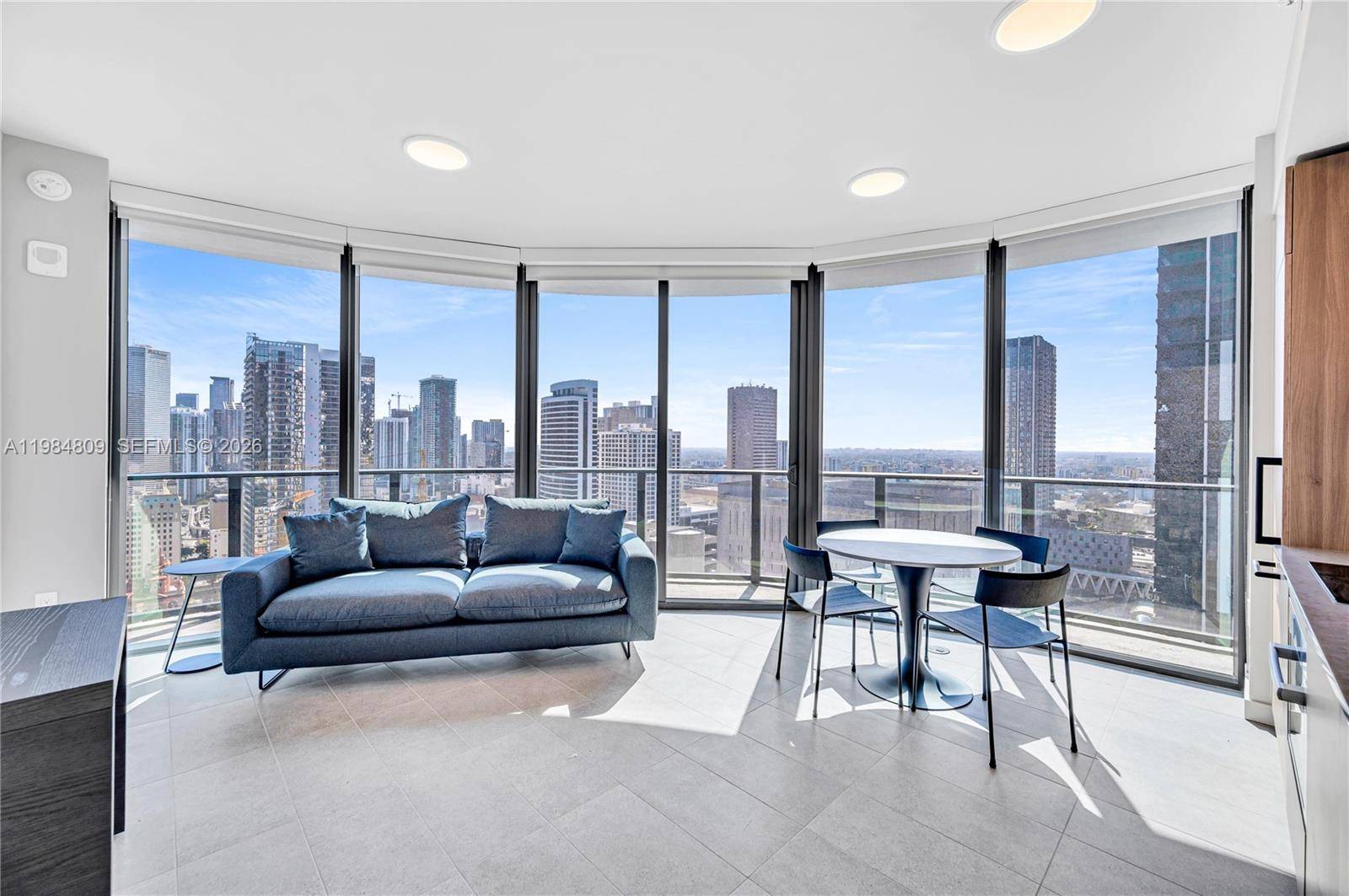 121 NE 5th StMiami - Condo 5+ Stories,Condo condo unit 3005 - picture