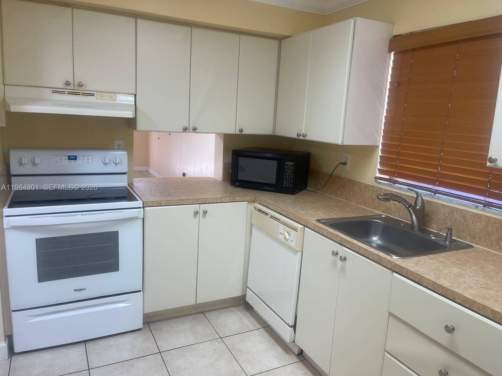 8600 SW 109th AveMiami - Condo 1-4 Stories,Condo condo unit 4-220 - picture
