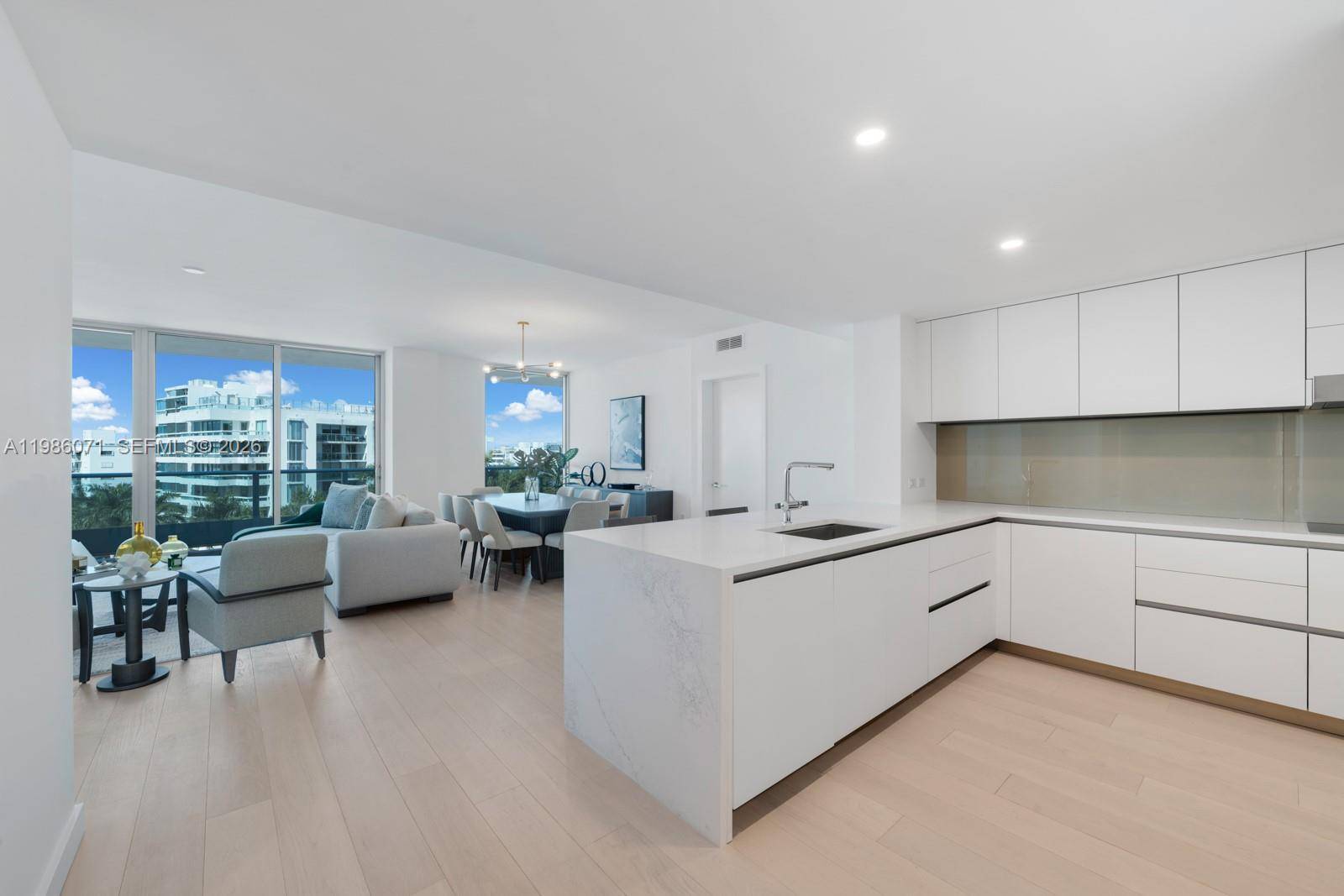 9221 E Bay Harbor DriveBay Harbor Islands - Condo/Co-Op/Annual,Condo condo unit 610 - picture