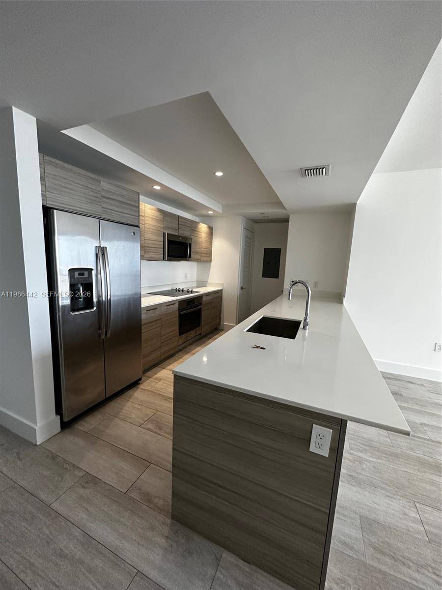 121 NE 34th StMiami - Condo/Co-Op/Annual,Condo condo unit 2707 - picture