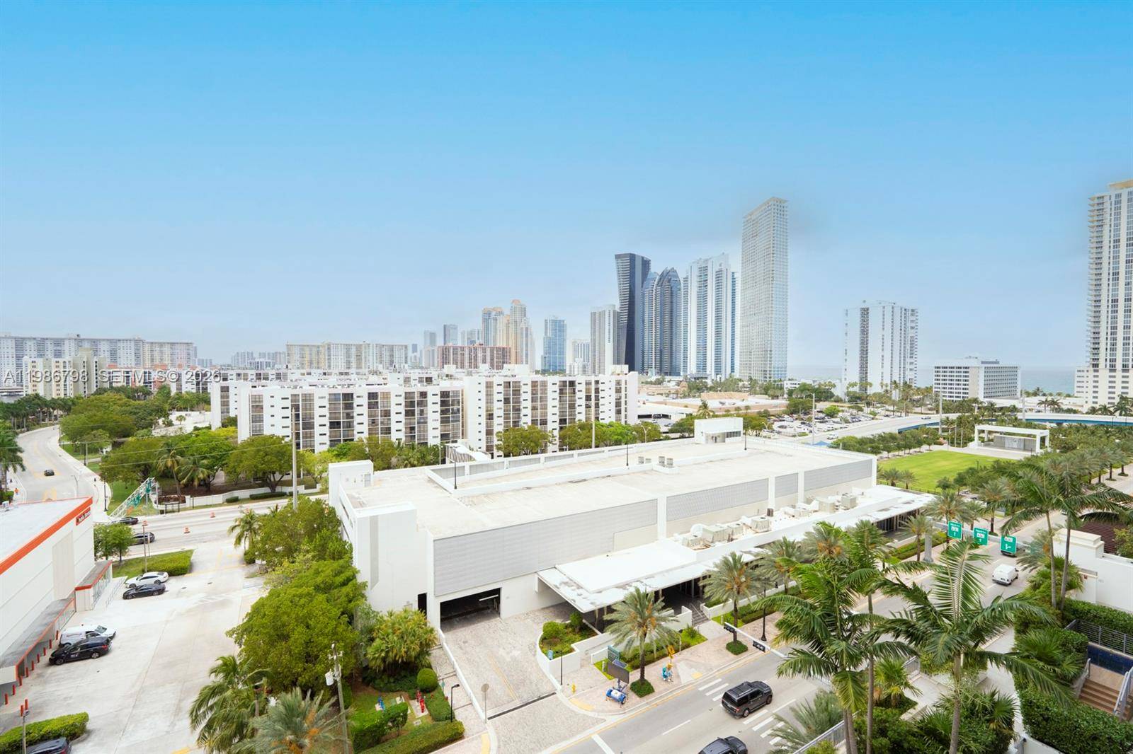 300 Sunny Isles BlvdSunny Isles Beach - Condo/Co-Op/Annual,Condo condo unit 4-1007 - picture