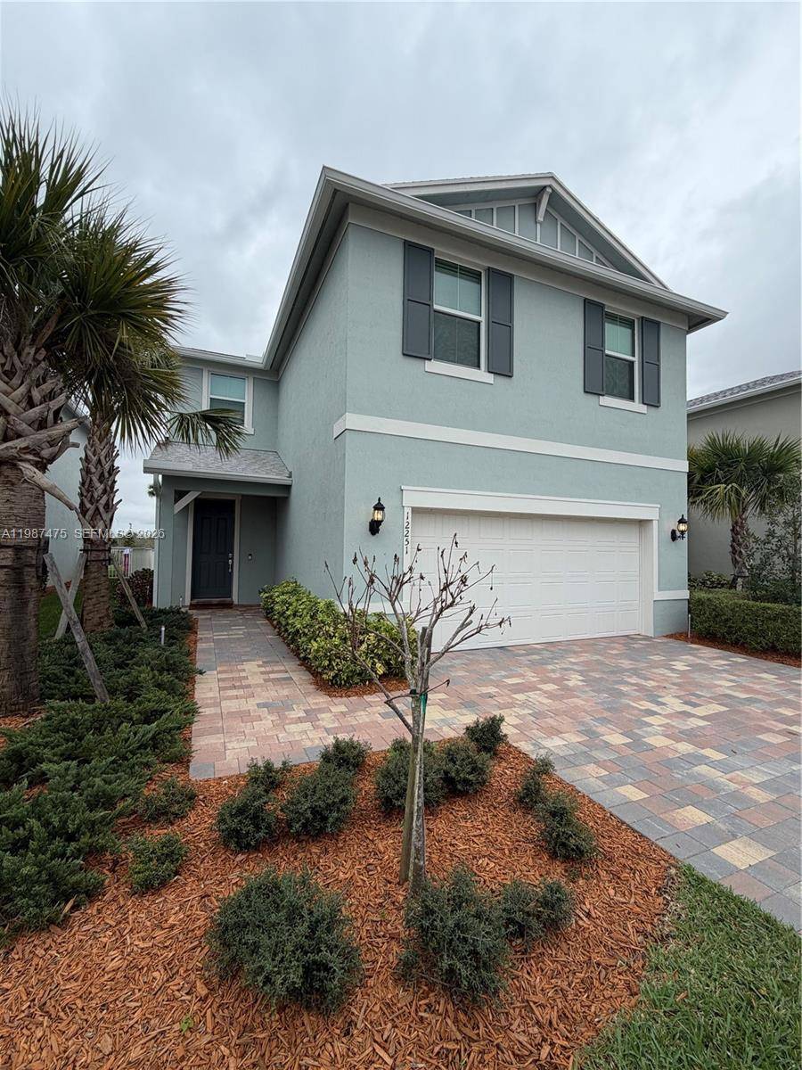 12251 SW Periwinkle CtPort St. Lucie - Single Family-Annual,House condo unit 368 - picture