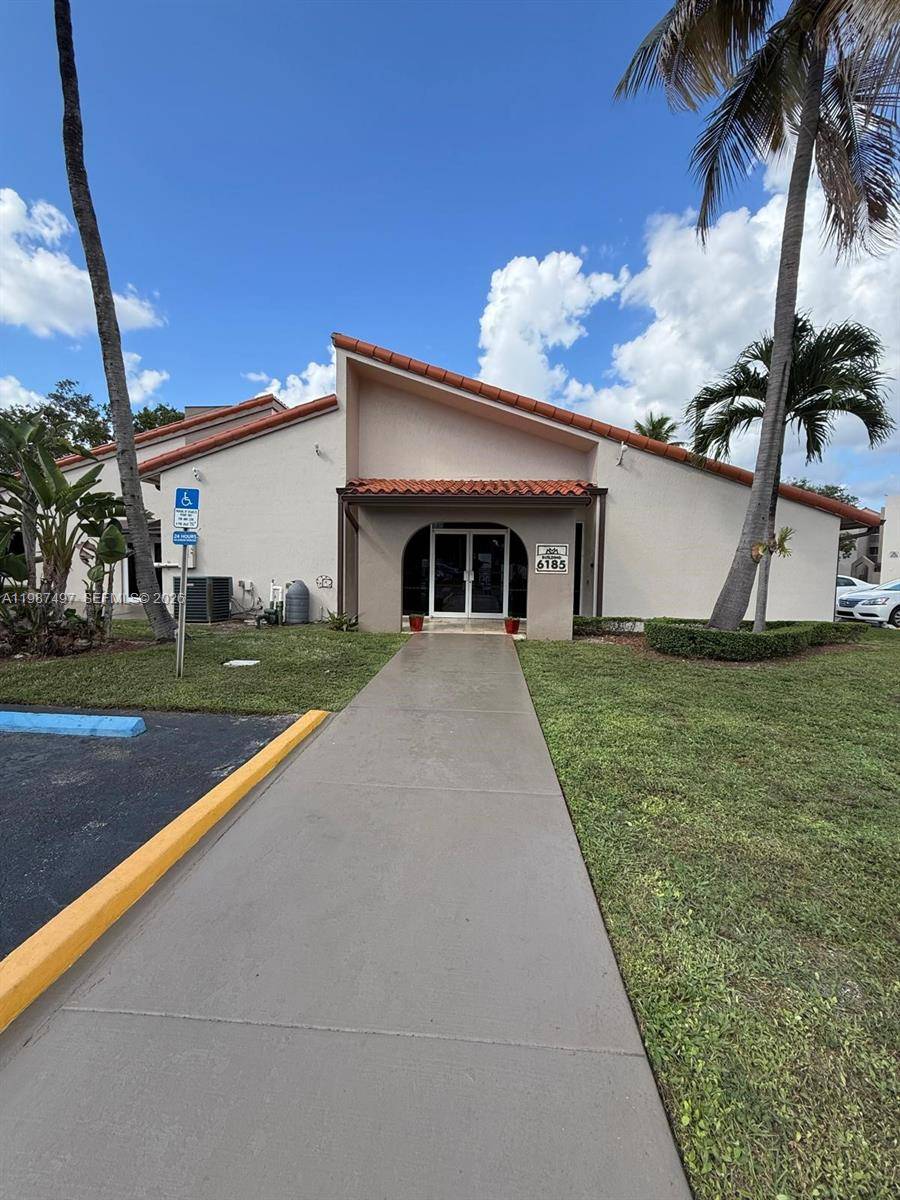 6045 NW 186th StHialeah - Condo 1-4 Stories,Condo condo unit 115 - picture