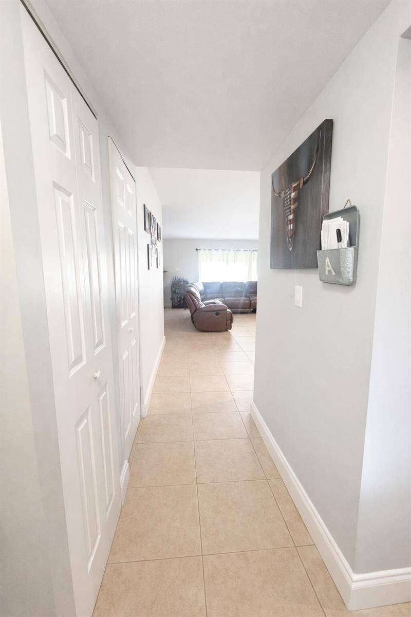 4052 N Pine IslandSunrise - Condo condo unit 1c - picture