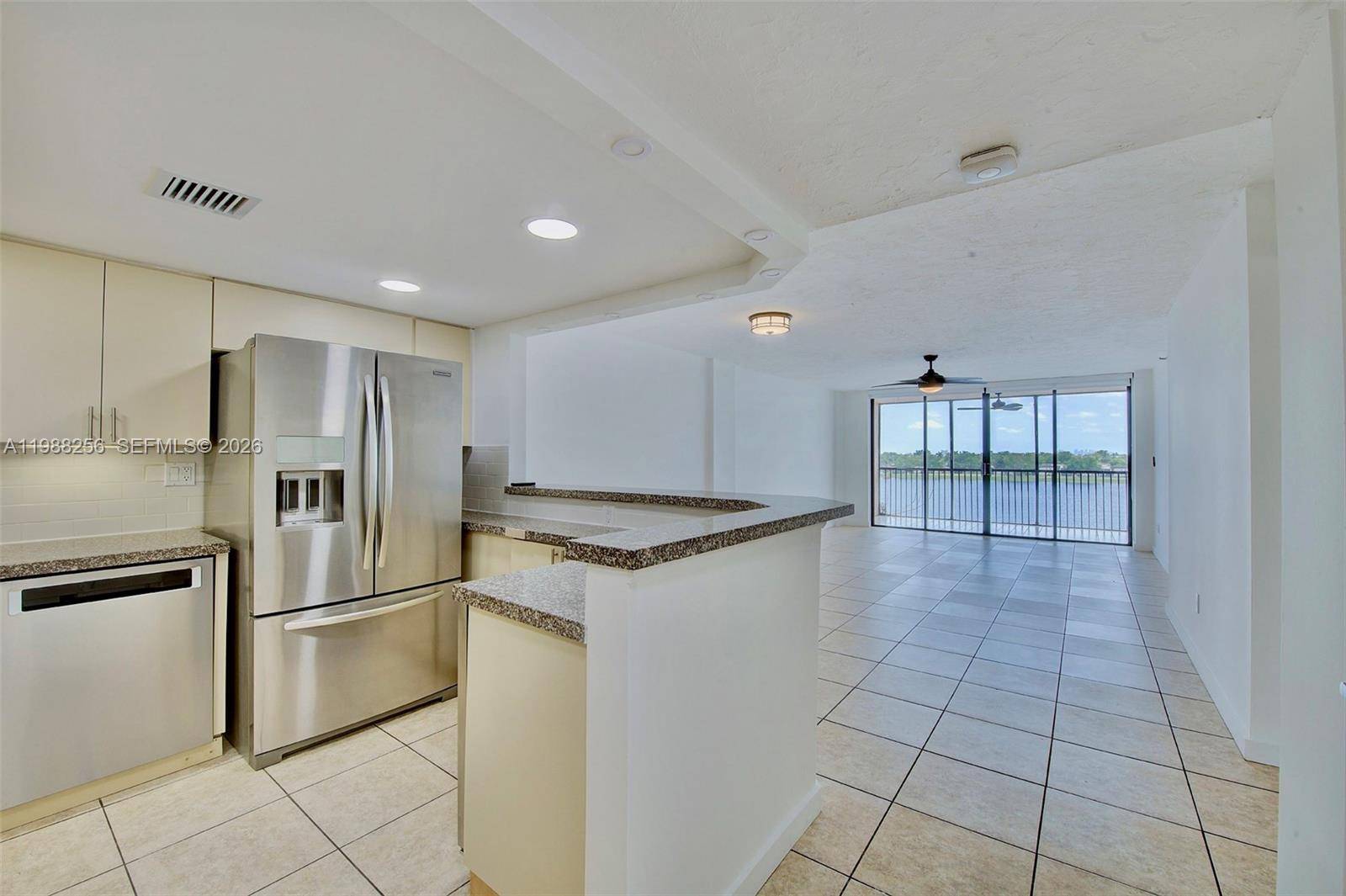 20850 San Simeon WayMiami - Condo 5+ Stories,Condo condo unit 506-5 - picture