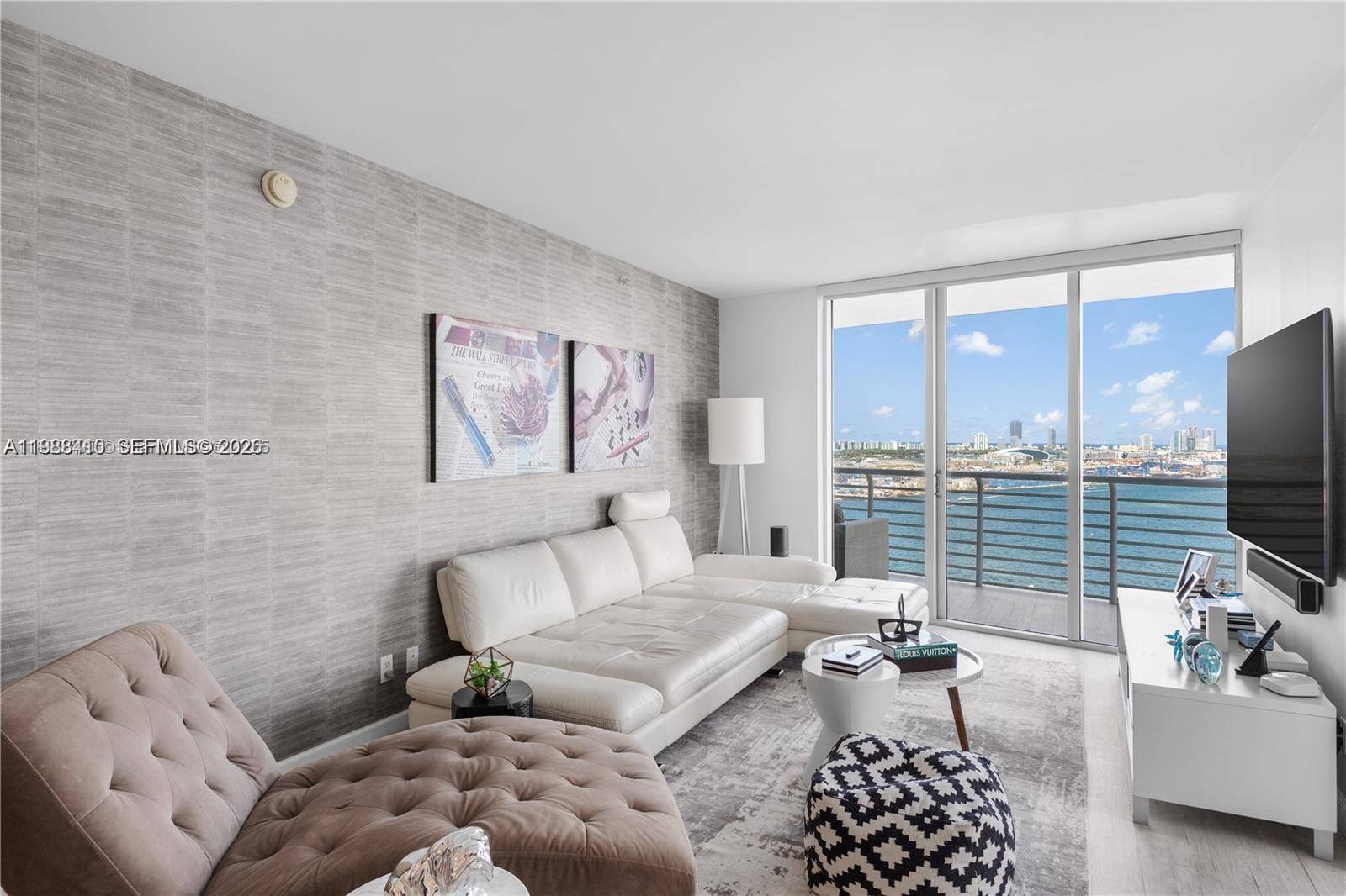 335 S BiscayneMiami - Condo/Co-Op/Annual,Condo condo unit 2309 - picture