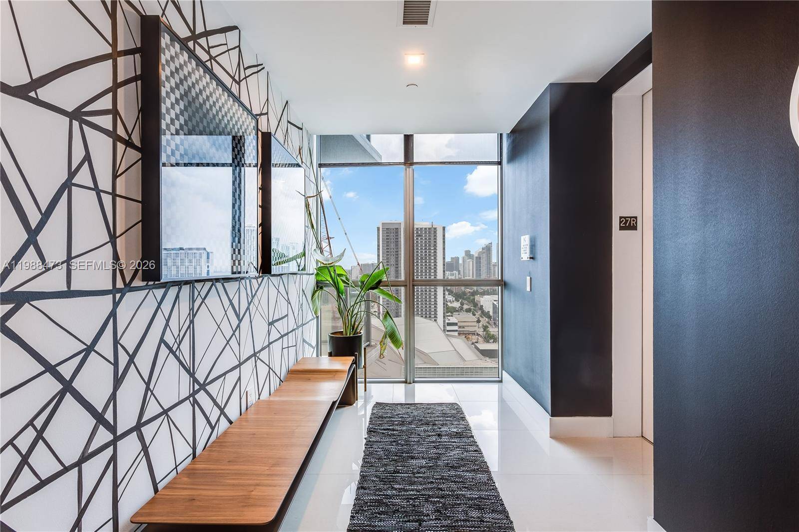 1100 Biscayne BlvdMiami - Condo/Co-Op/Annual,Condo condo unit 2708 - picture