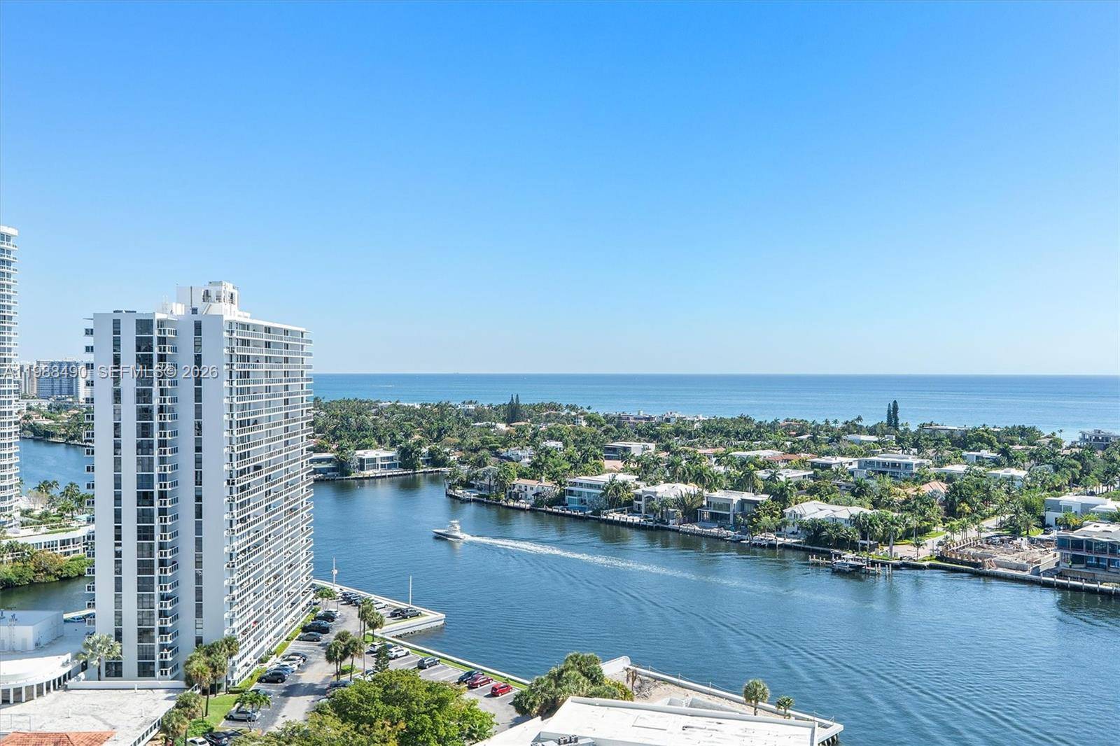 20281 E Country Cub DriveAventura - Condo 5+ Stories,Condo condo unit 1712 - picture