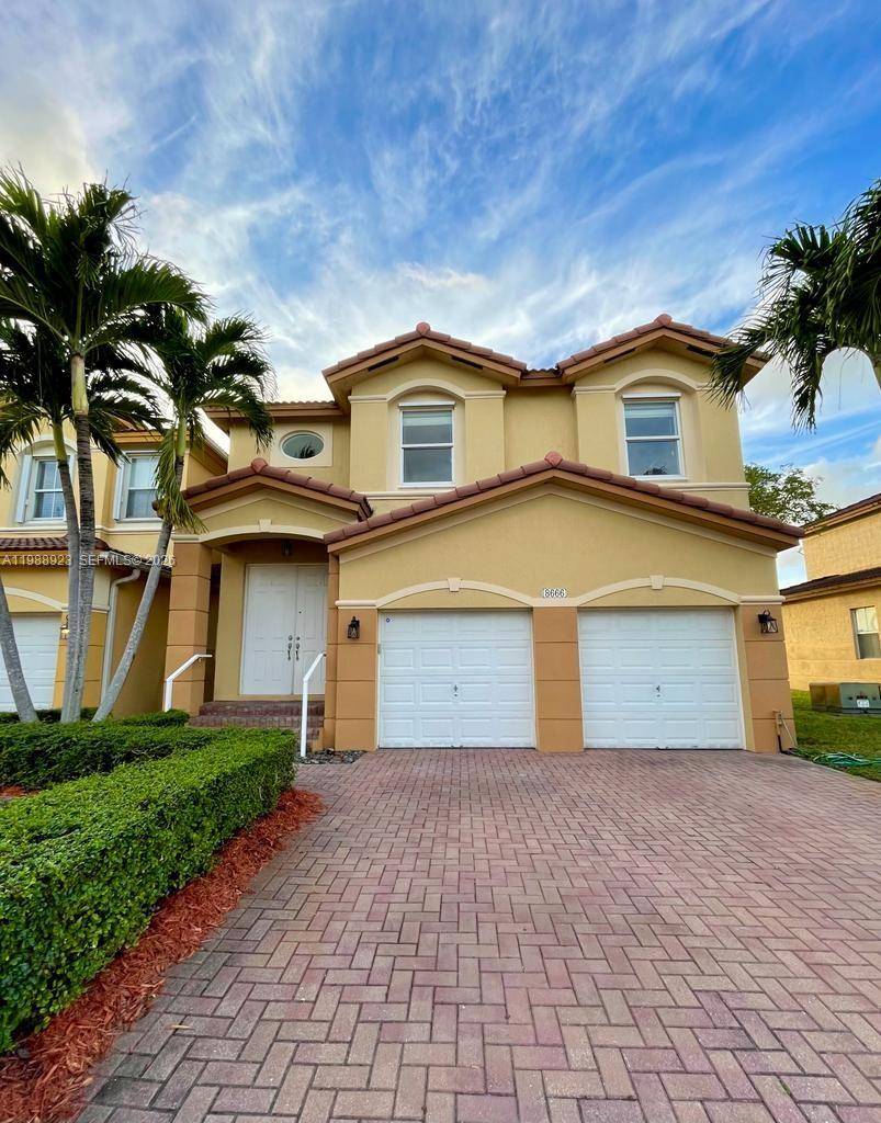 8666 NW 109th CtDoral - Townhouse/Villa-Annual,House condo unit 8666 - picture