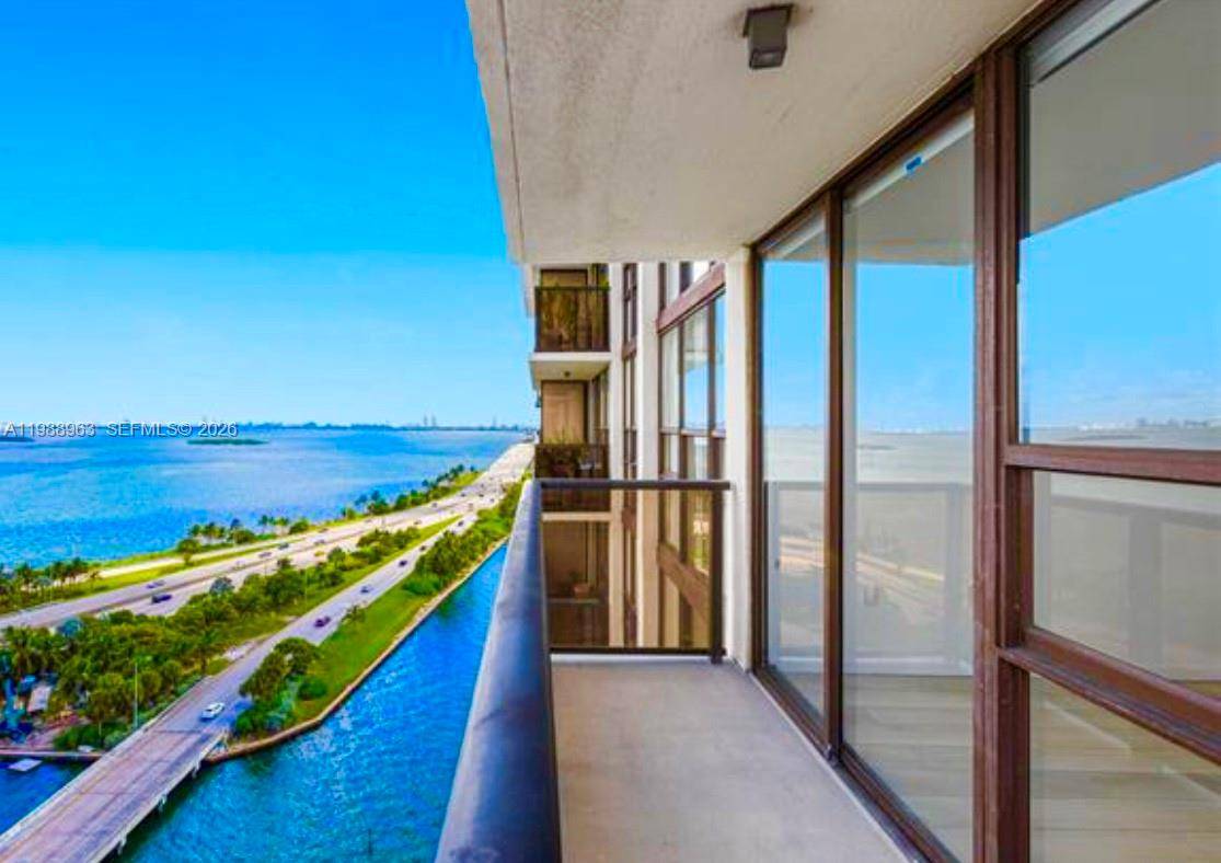 600 NE 36th StMiami - Condo/Co-Op/Annual,Condo condo unit 1502 - picture