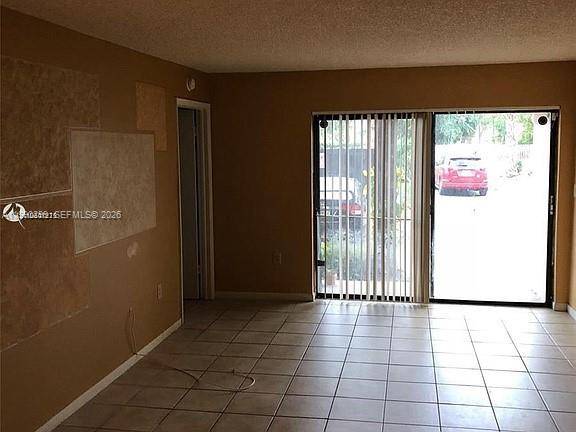 7235 NW 179th StHialeah - Condo 1-4 Stories,Condo condo unit 103 - picture