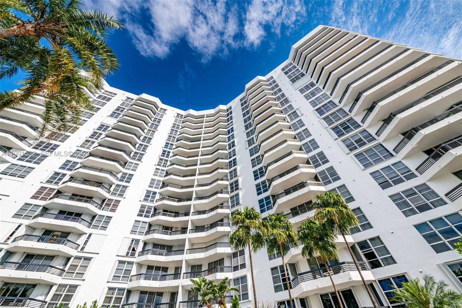 3600 Mystic Pointe DrAventura - Condo/Co-Op/Annual,Condo condo unit 1212 - picture