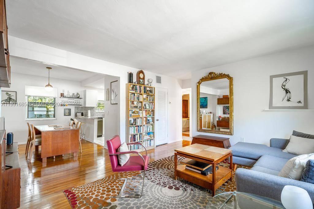 5565 SW 80th StMiami - Condo 1-4 Stories,Condo condo unit D - picture