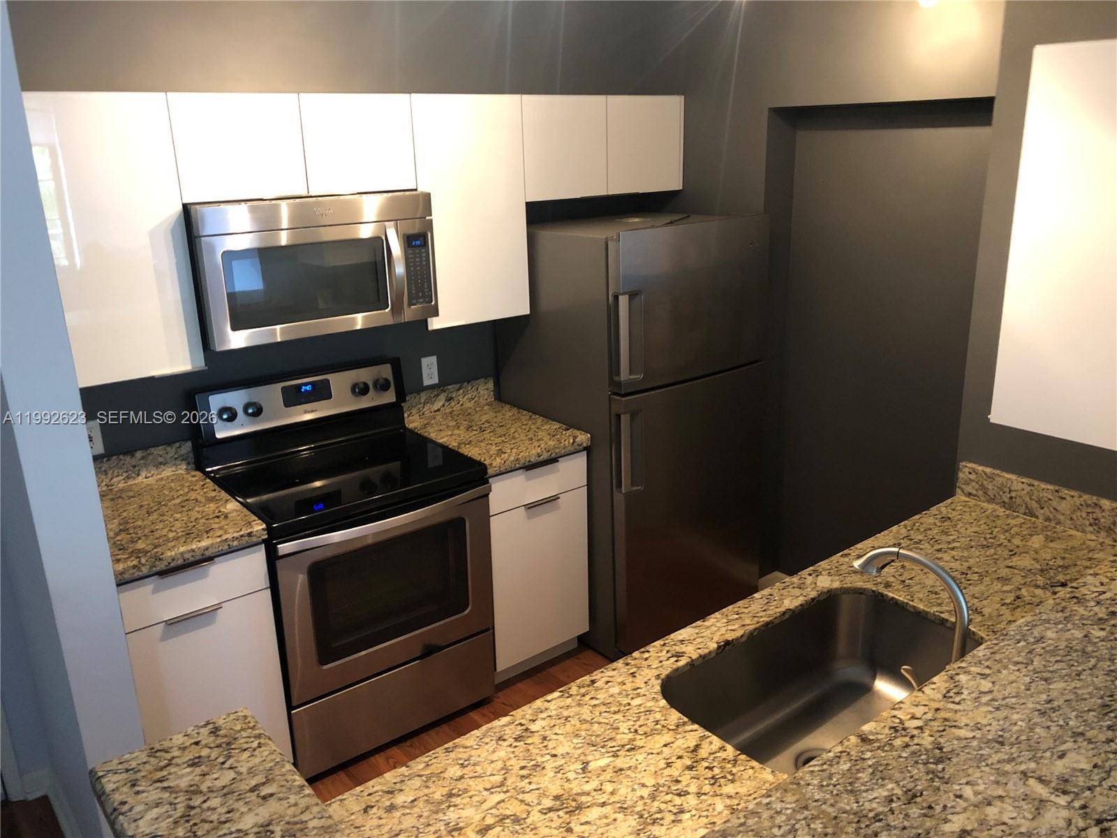 1900 Van Buren StHollywood - Condo 5+ Stories,Condo condo unit 411B - picture