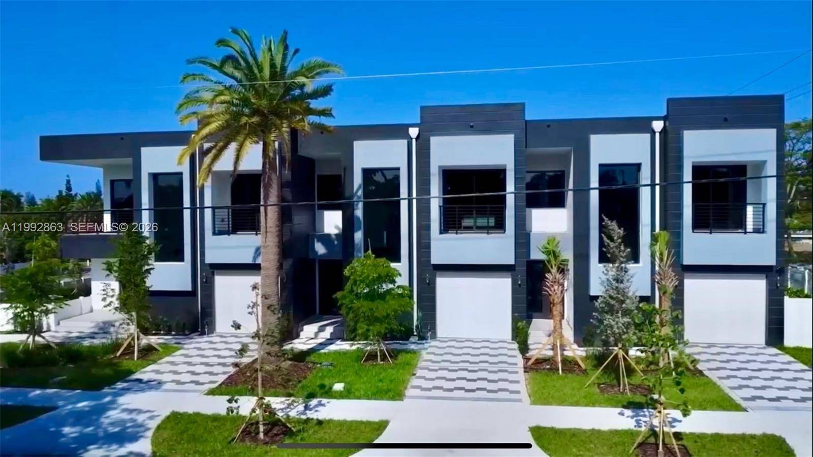2342 Mckinley StHollywood - Townhouse/Villa-Annual,Townhouse condo unit 3 - picture