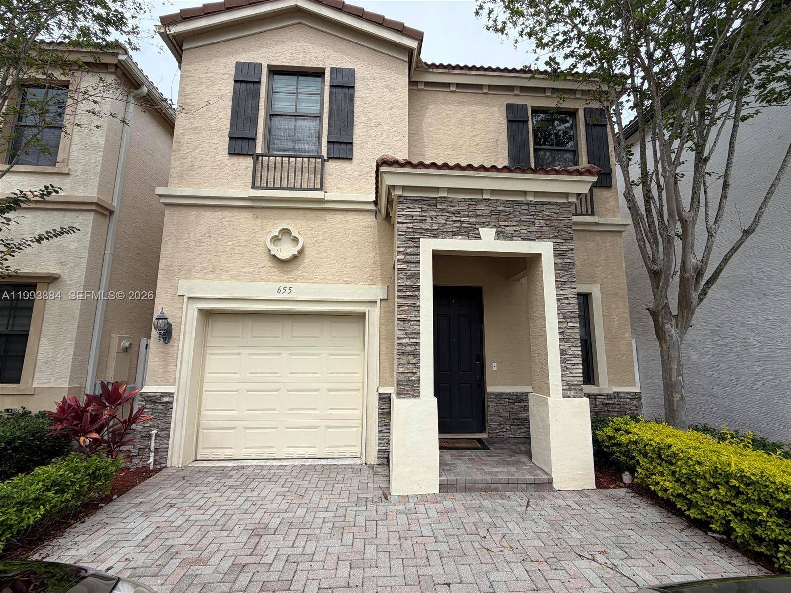 655 NE 193rd StMiami - picture