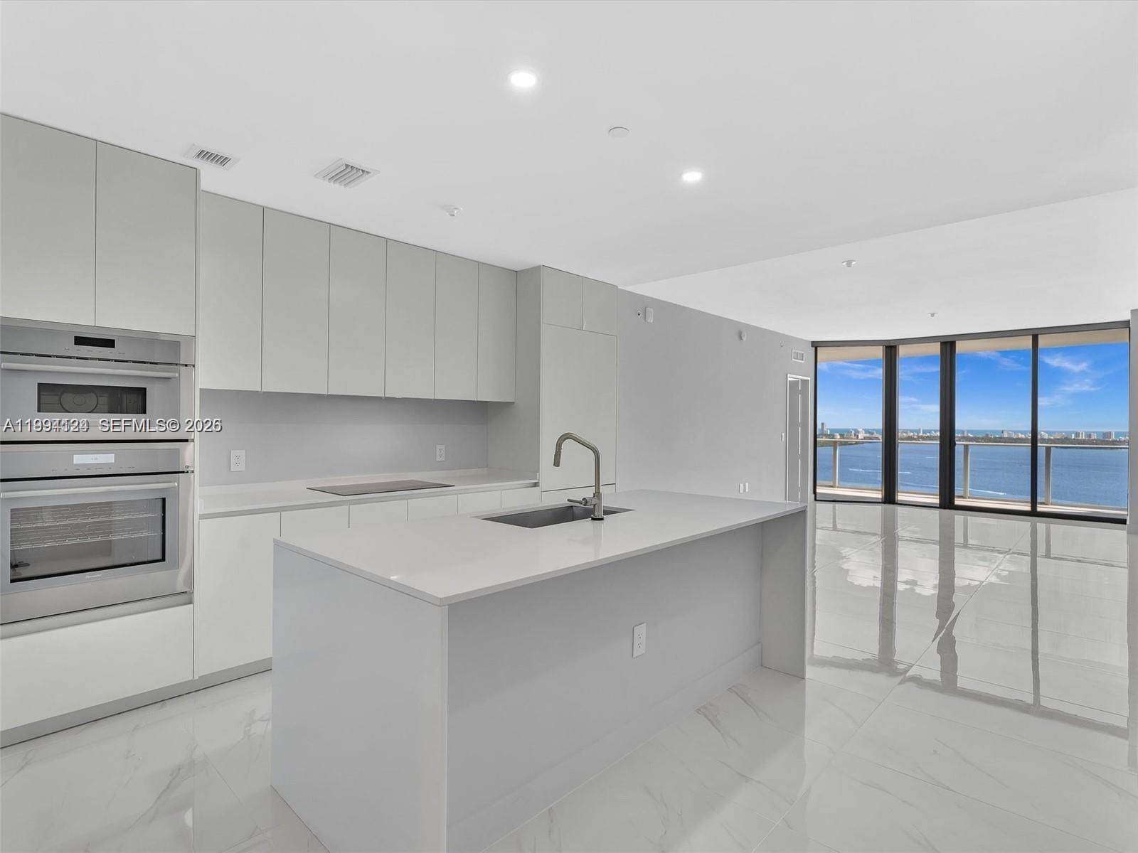 711 NE 23rd TerMiami - Single Family-Annual,Apartment condo unit 3303 - picture