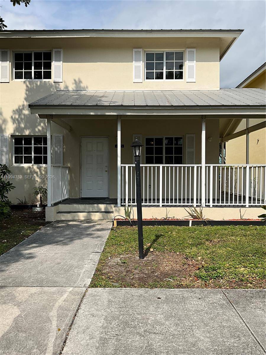 435 NW 19th LnMiami - Single Family-Annual,House condo unit 19 - picture