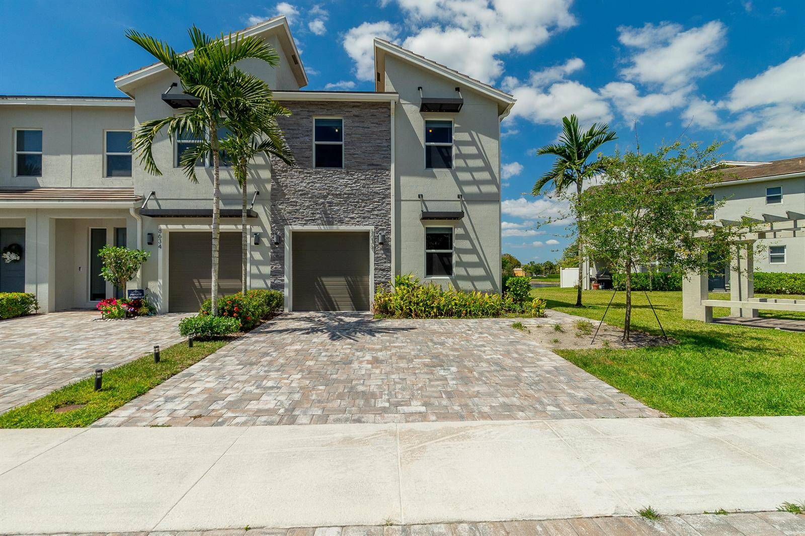 8618 Via MarLake Worth - picture