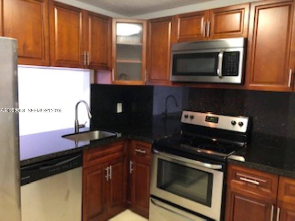 7805 Camino RealMiami - Condo 1-4 Stories,Condo condo unit H-101 - picture