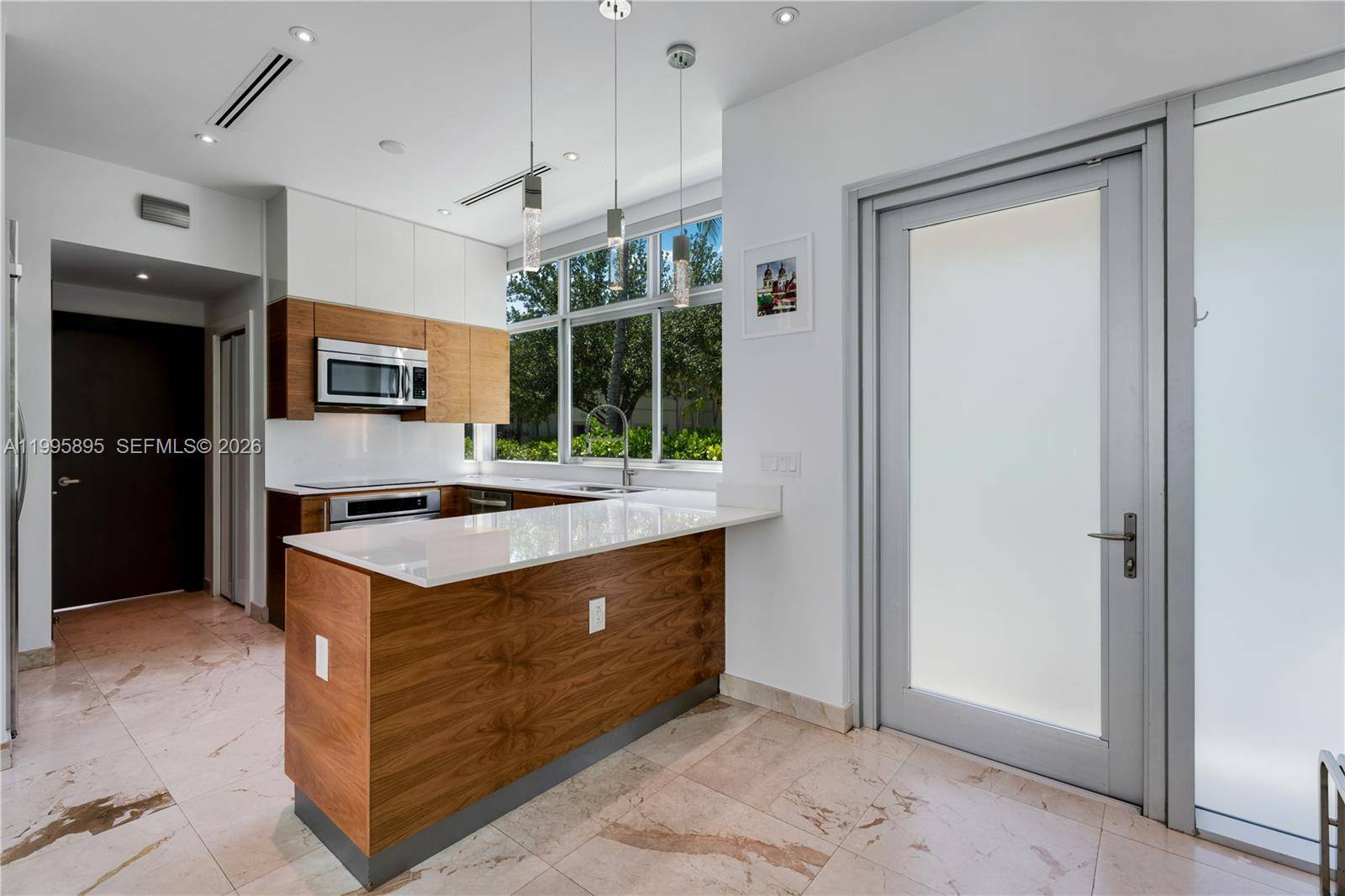 548 Fernwood RdKey Biscayne - Townhouse/Villa-Annual,Townhouse condo unit 548 - picture