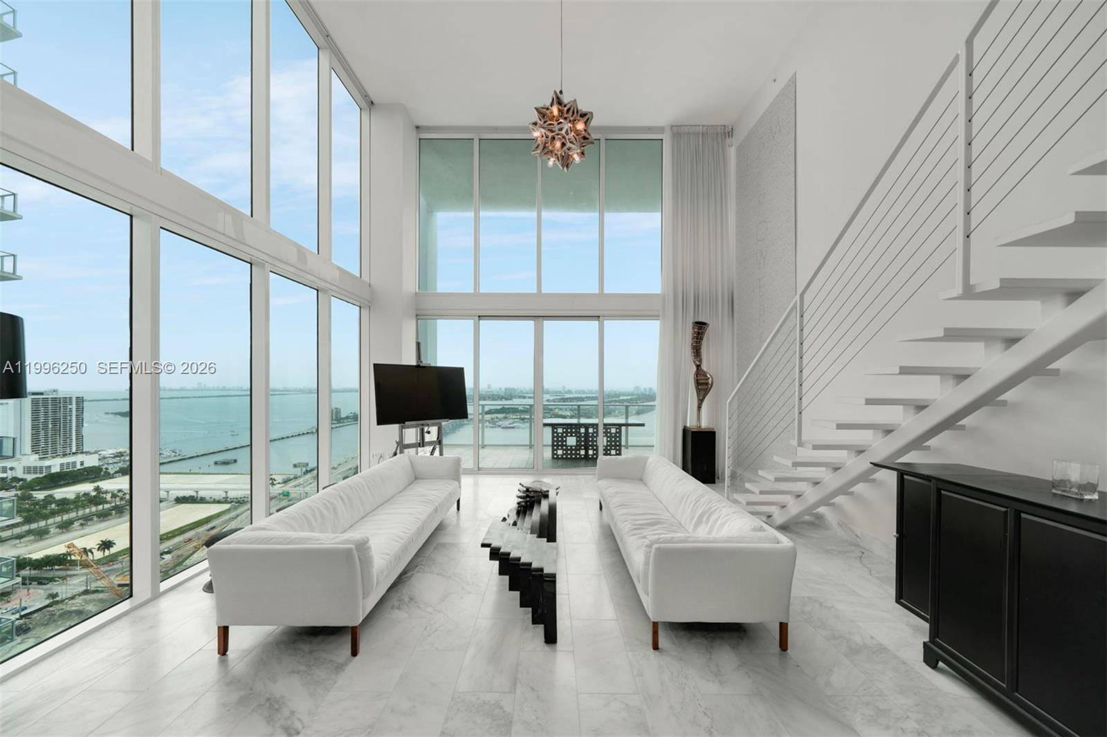 1040 Biscayne BlvdMiami - Condo/Co-Op/Annual,Condo condo unit 3304 - picture