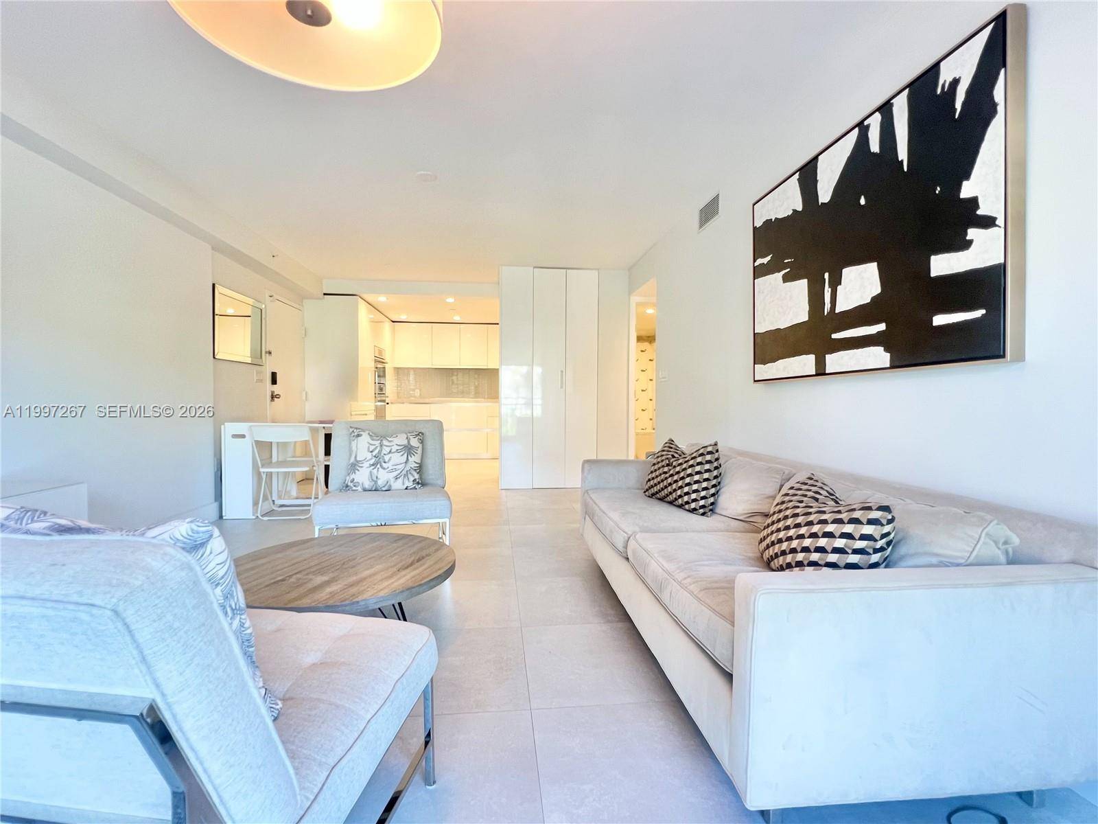 7832 Collins AveMiami Beach - Condo/Co-Op/Annual,Condo condo unit 304 - picture