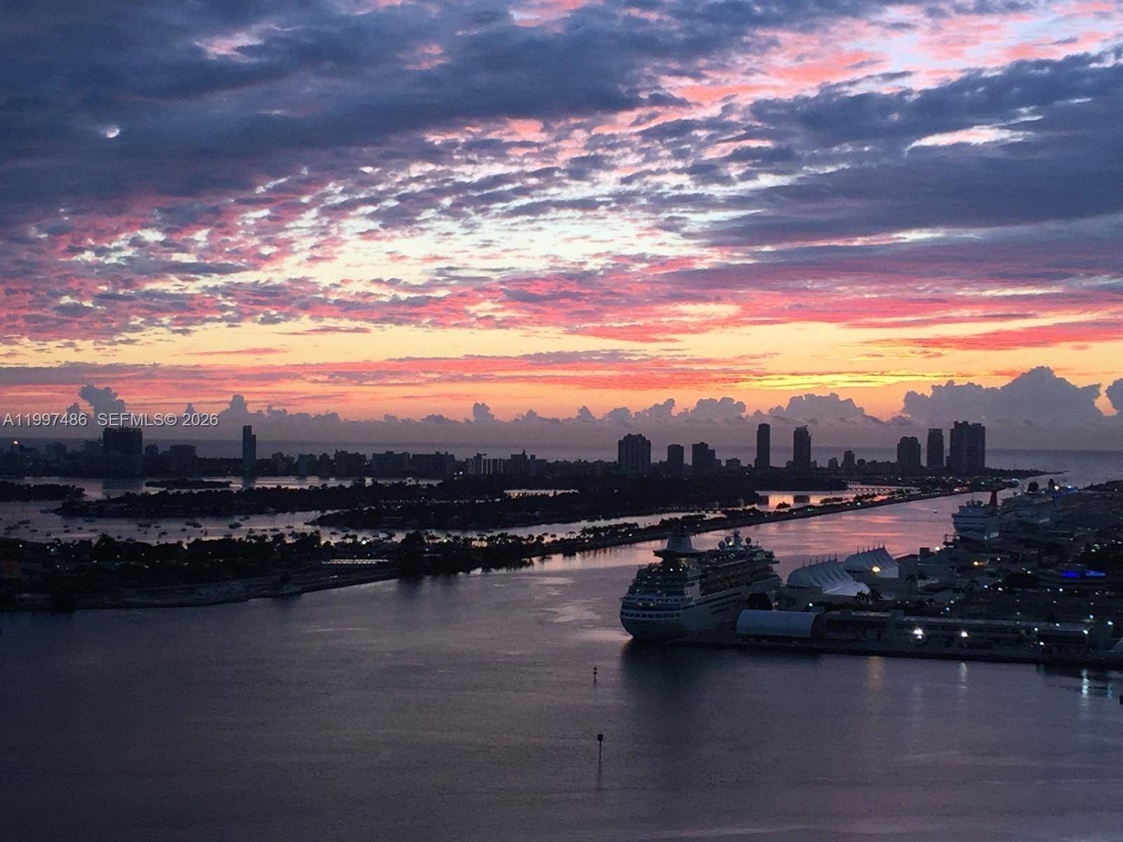 888 Biscayne BlvdMiami - Condo/Co-Op/Annual,Condo condo unit 2709 - picture
