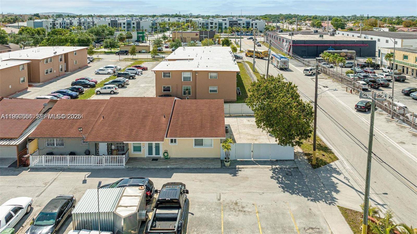 330 W 74th PlHialeah - Townhouse/Villa-Annual,Condo condo unit 330 - picture