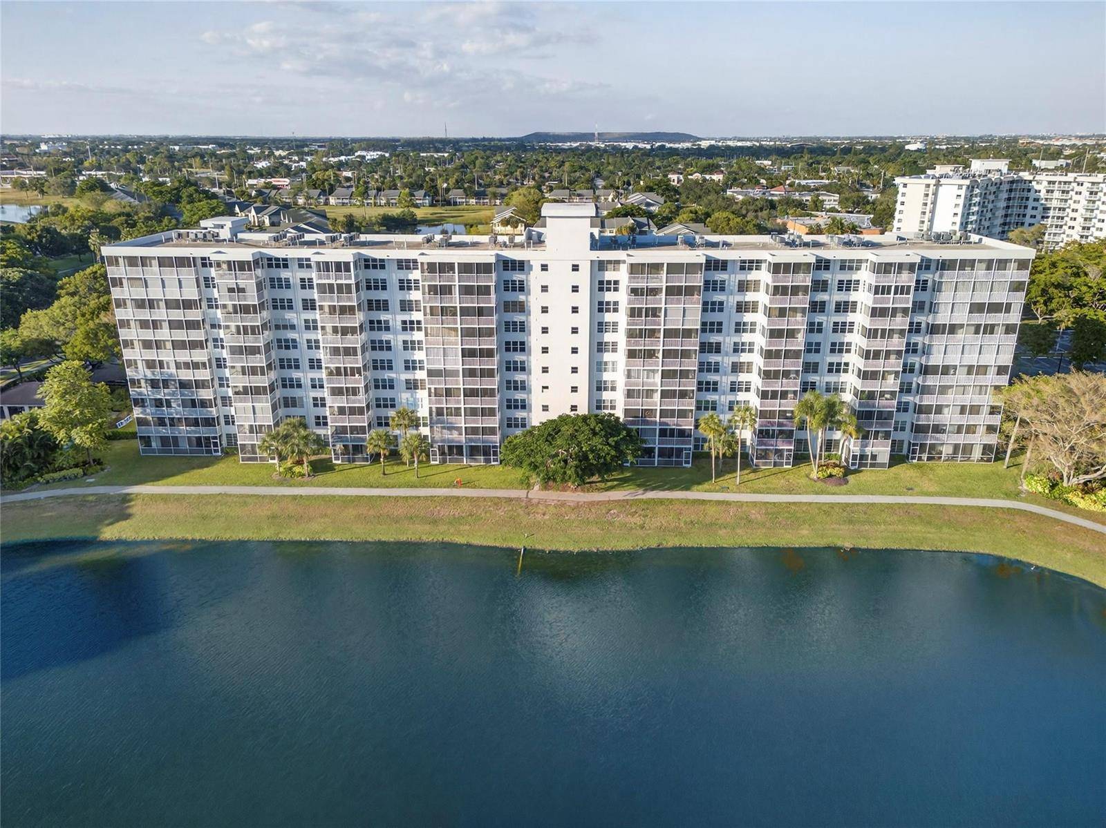 2900 N CoursePompano Beach - Condo condo unit 607 - picture