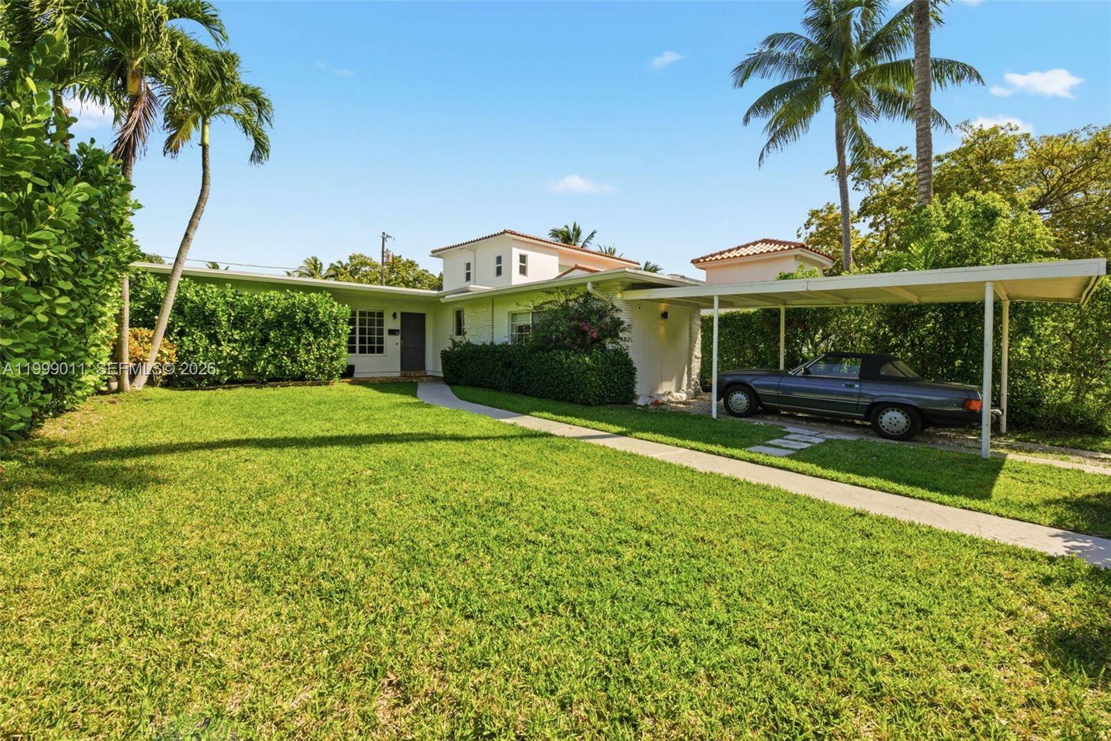 725 W 51st StMiami Beach - picture