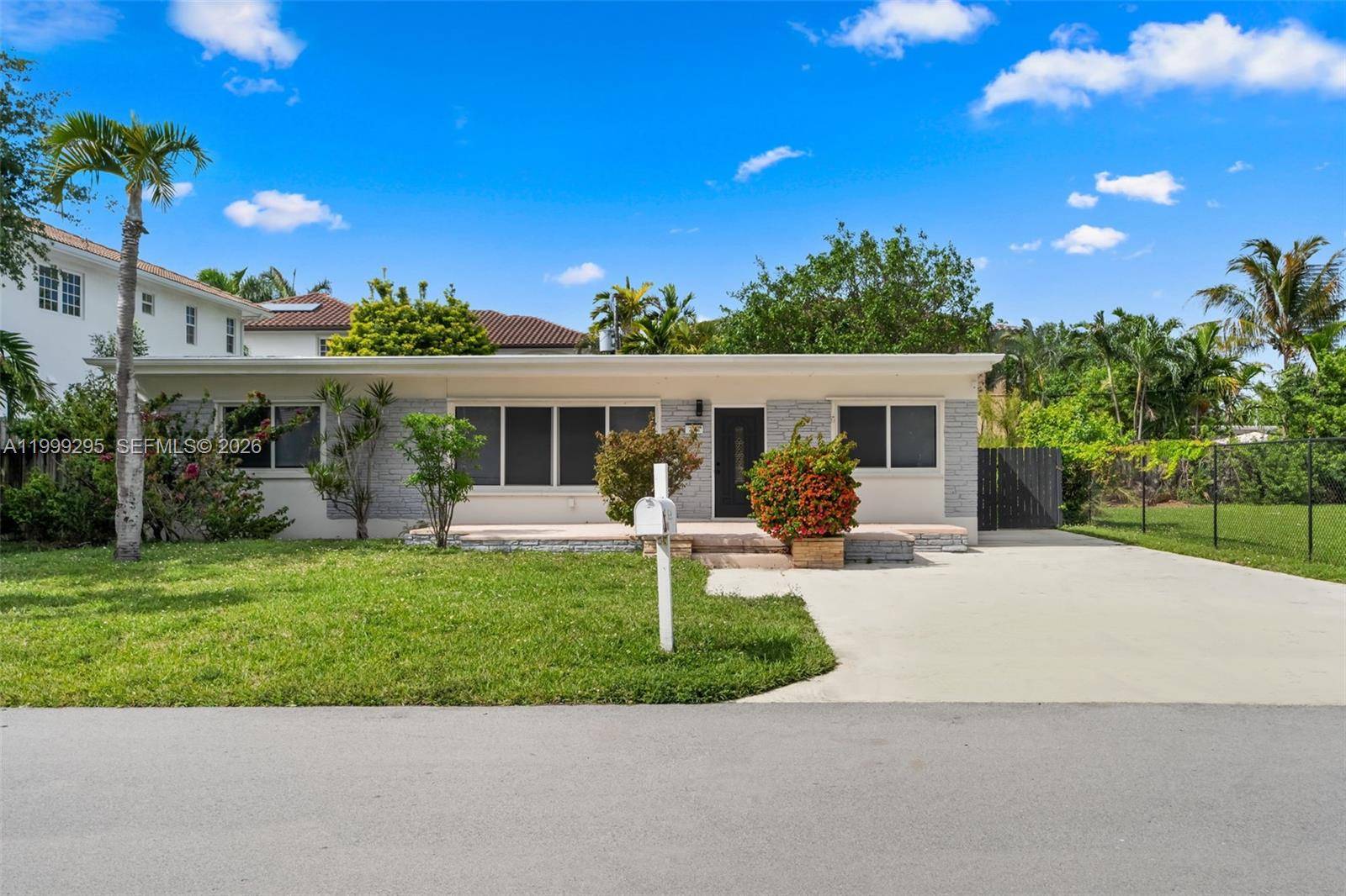 261 188th StSunny Isles Beach - Single Family-Annual,House condo unit 261 - picture