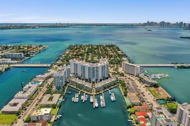 7900 Harbor Island DrNorth Bay Village - Apartments-Annual,Condo condo unit 704 - picture