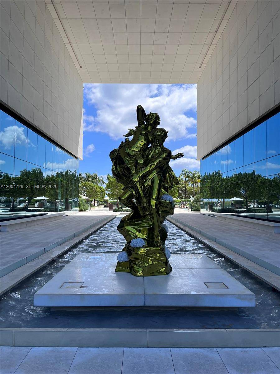 10201 Collins AveBal Harbour - Condo/Co-Op/Annual,Condo condo unit 301 - picture