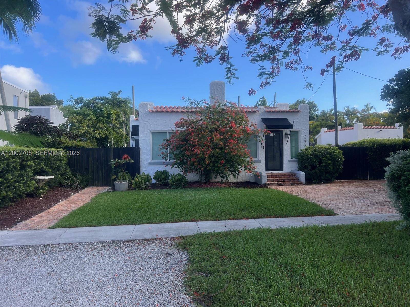 2272 SW 11th terraceMiami - picture