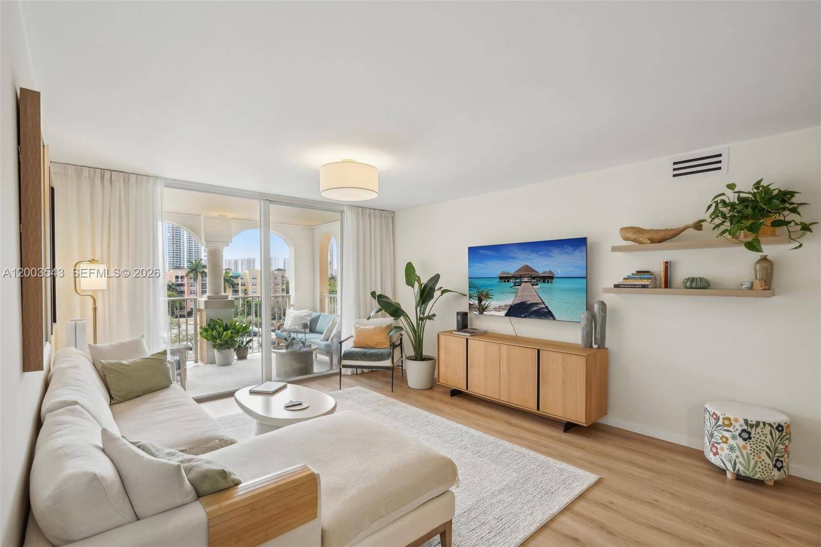 19701 E Country Club DrAventura - Condo 5+ Stories,Condo condo unit 5603 - picture