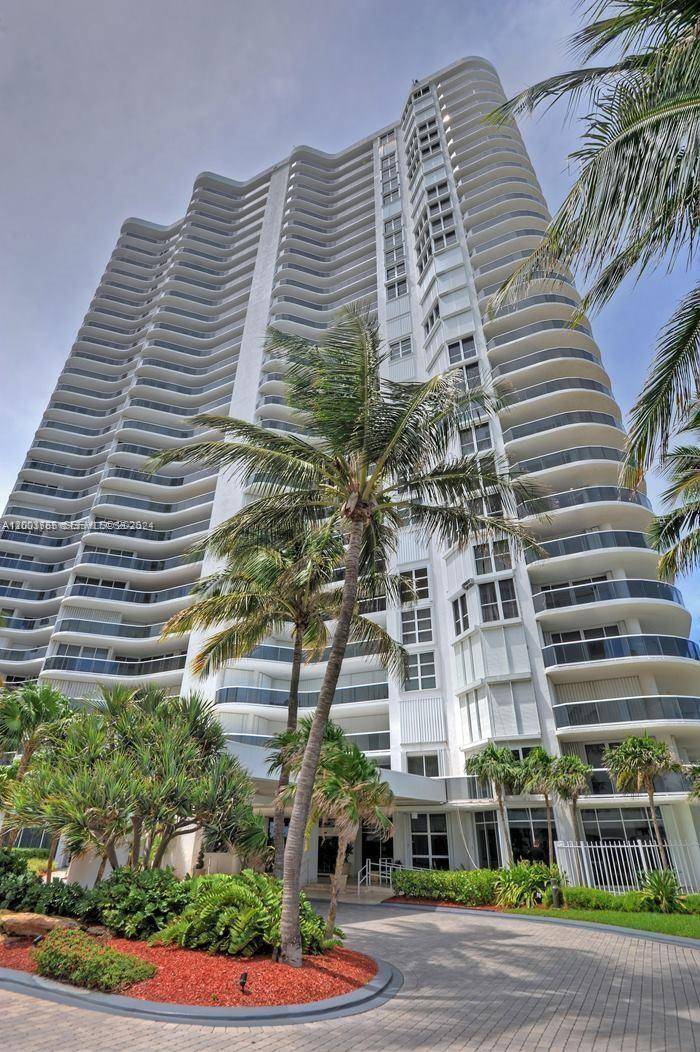 16711 Collins AveSunny Isles Beach - Condo/Co-Op/Annual,Condo condo unit 602 - picture