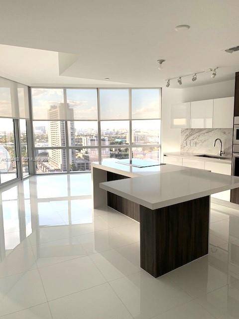 851 NE 1st AveMiami - Condo/Co-Op/Annual,Condo condo unit 2110 - picture