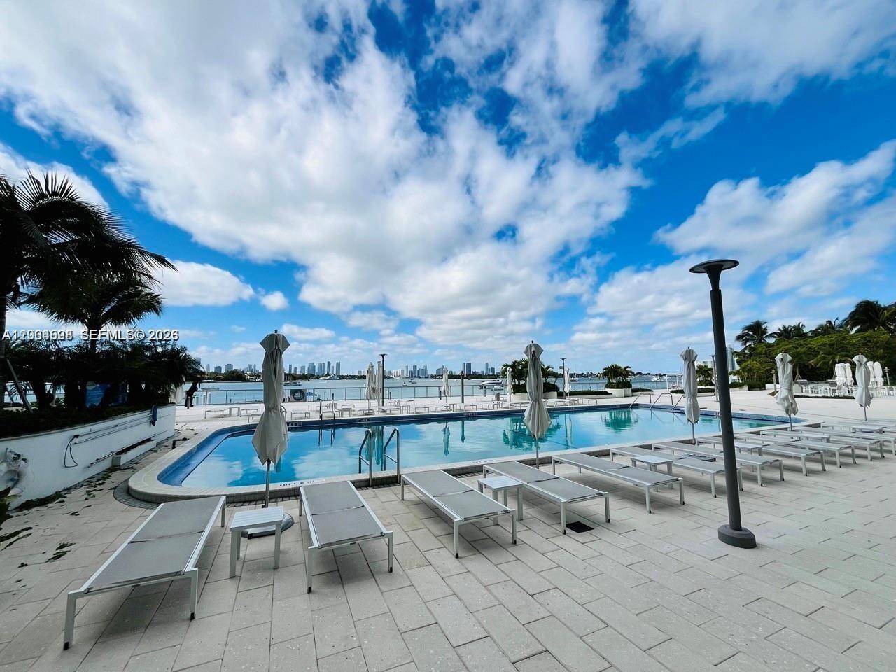 1000 E West AveMiami Beach - Apartments-Annual,Apartment condo unit 617 - picture