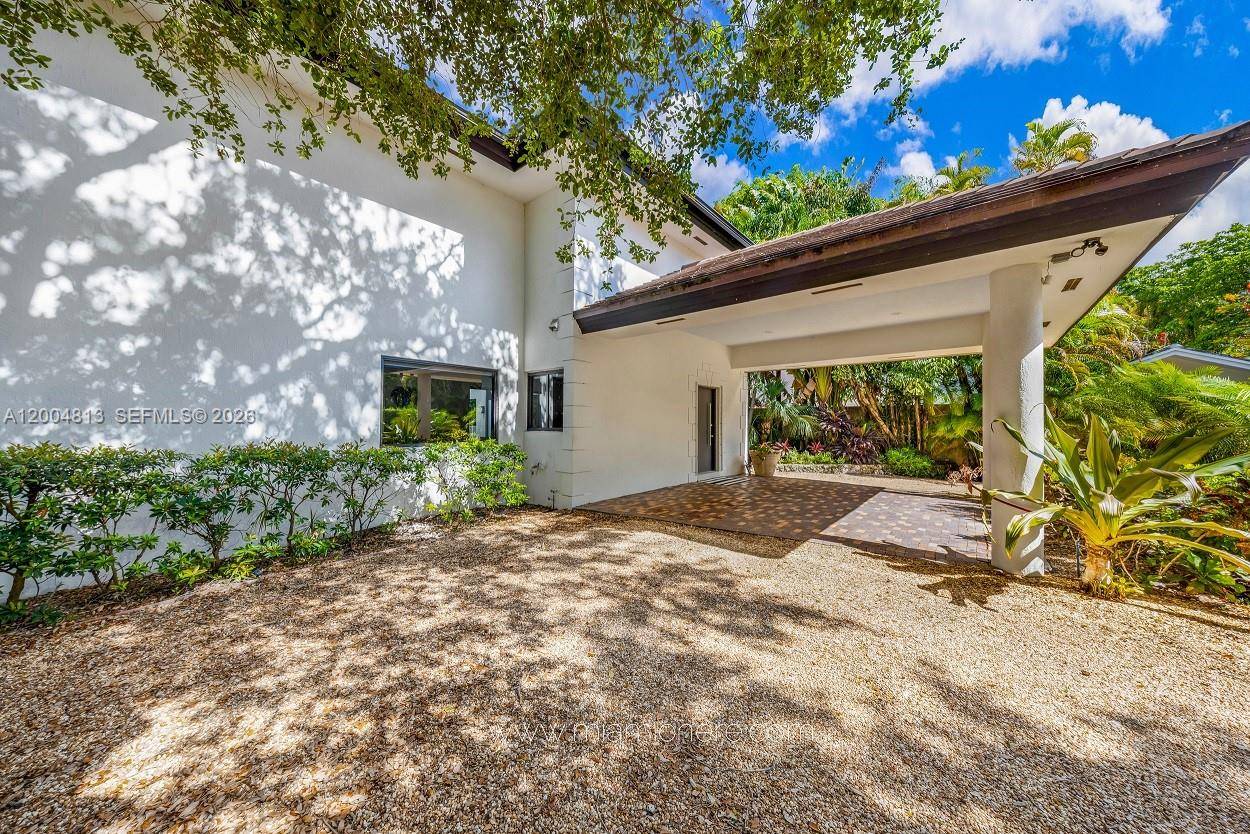 3900 S Douglas RdCoconut Grove - picture