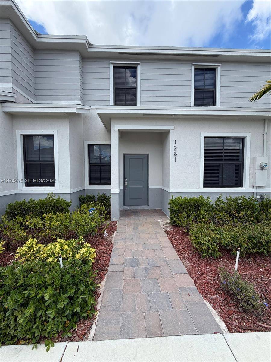 1281 NE 3rd AveFlorida City - Single Family-Annual,Townhouse condo unit 1281 - picture