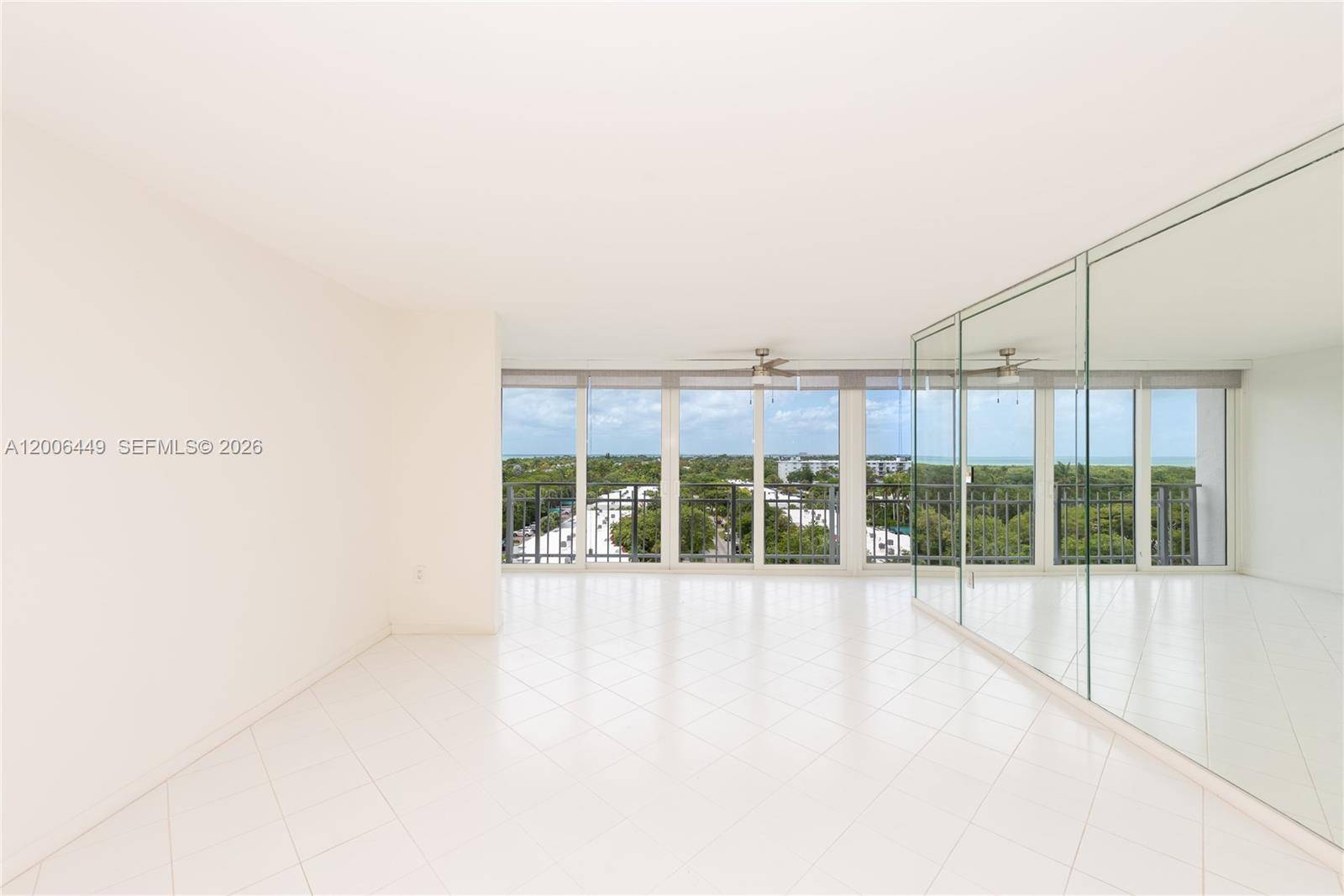 600 Grapetree DrKey Biscayne - Condo/Co-Op/Annual,Condo condo unit 8FS - picture