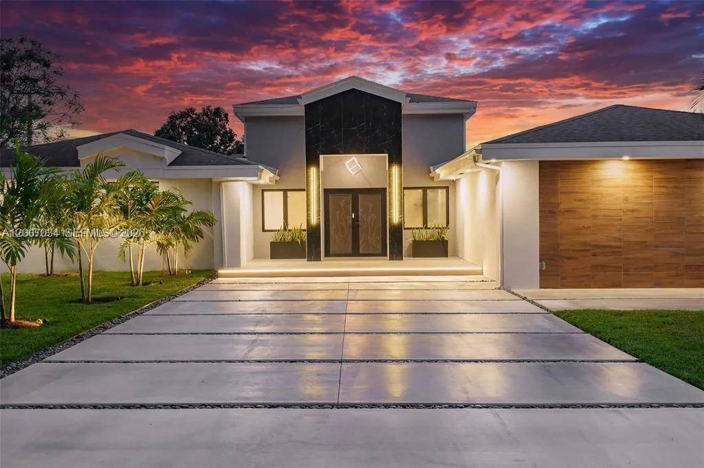13540 SW 98th CtMiami - picture