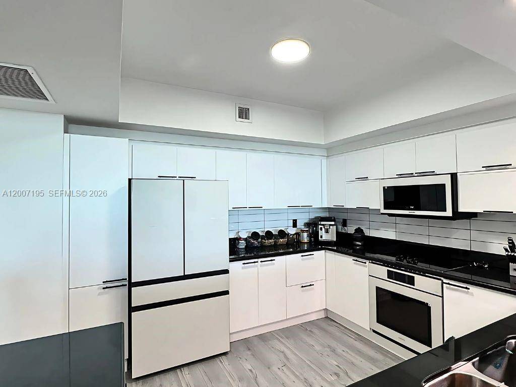 14951 Royal Oaks LnNorth Miami - Condo/Co-Op/Annual,Condo condo unit 1708 - picture